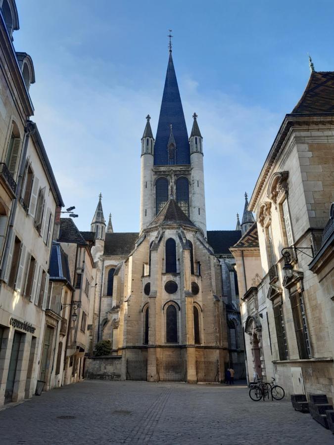 Le Jeannin, Magnifique Duplex 6 Prs - Centre Historique De Dijon Apartment Exterior photo